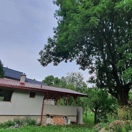 Chata v záhrade Mýto pod Ďumbierom Exterior foto