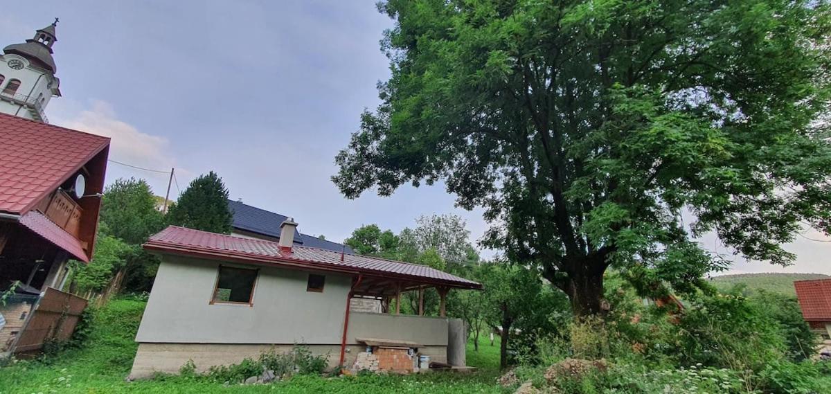 Chata v záhrade Mýto pod Ďumbierom Exterior foto